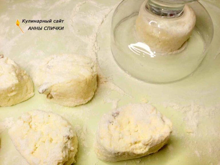 Идеальные сырники с изюмом