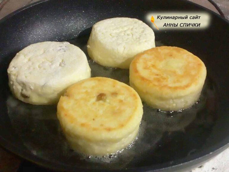 Как жарить сырники с изюмом