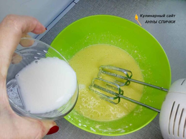 Как приготовить пирог с творожными шариками