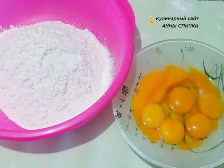 Как приготовить домашнюю лапшу на курином бульоне