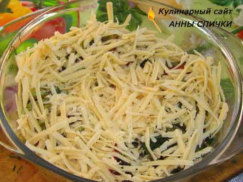 Посыпаем сыром