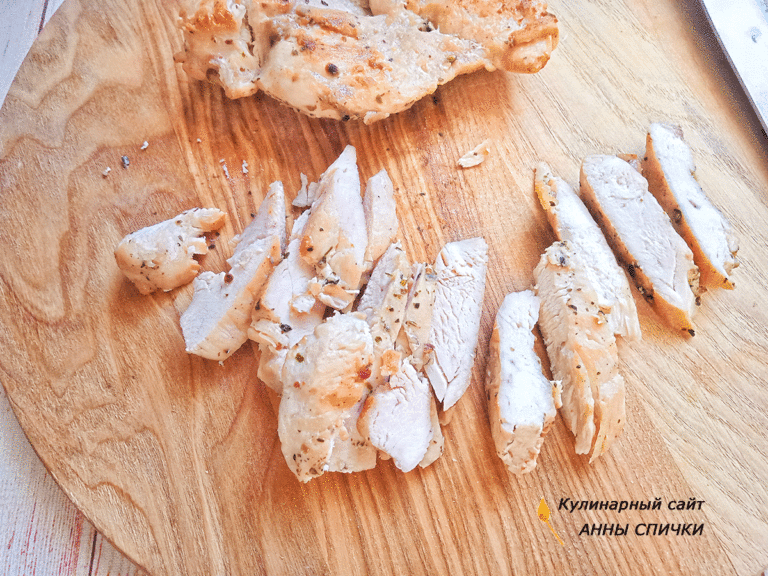 Как приготовить курицу для салата цезарь дома