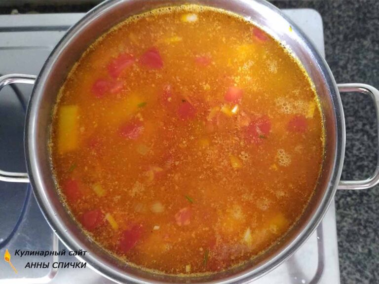 Добавляем воду или бульон