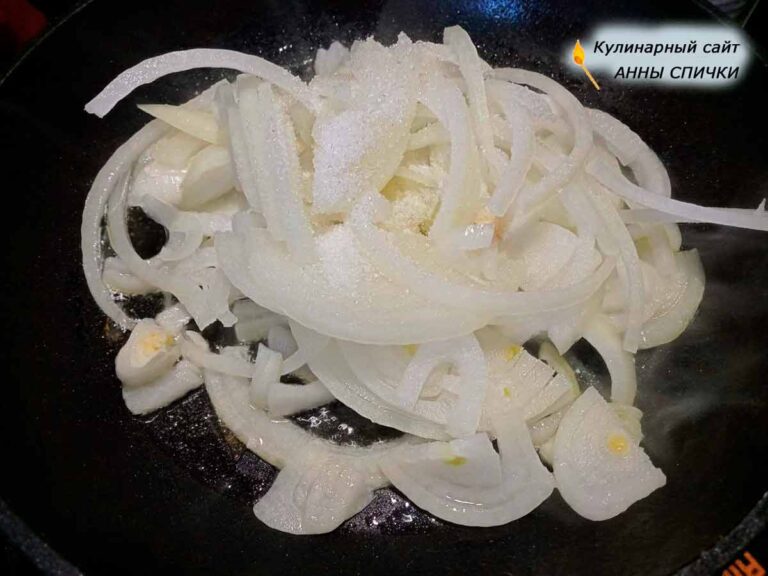 Салат из крабовых палочек с луком